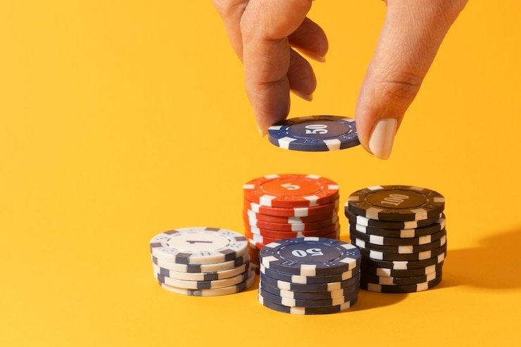 Antarmuka aplikasi mobile oktogel menampilkan meja kasino langsung dengan dealer dan pemain